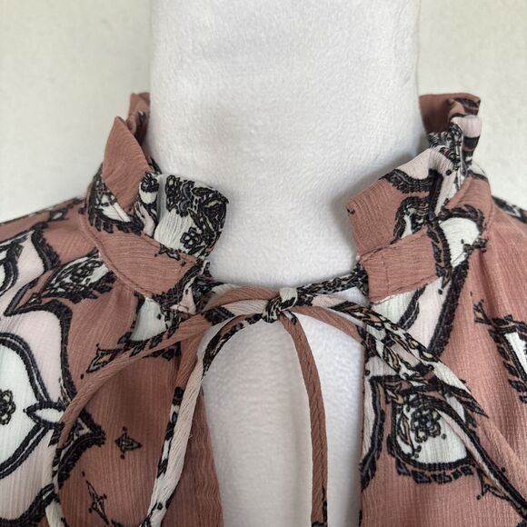 Boutique En Crème Long Sleeved Paisley Dress With Flare Sleeves - Size Medium - Picture 6 of 14